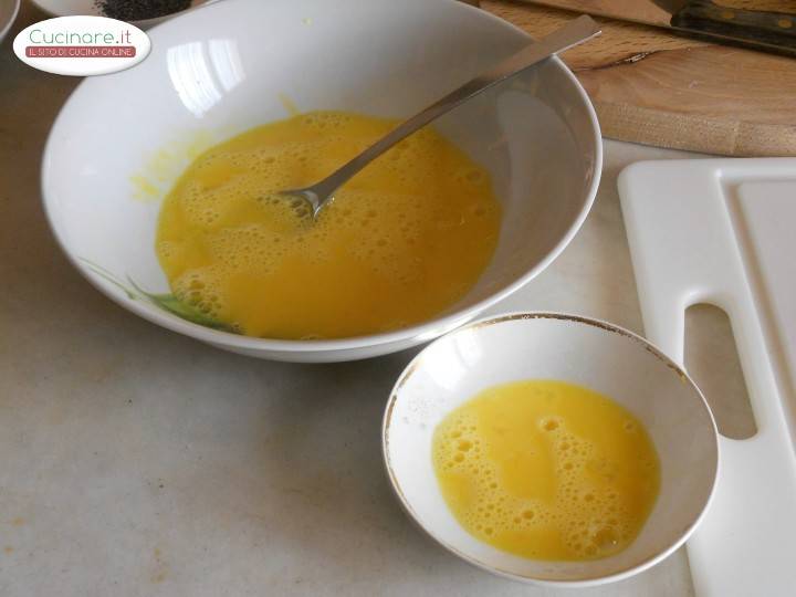 Fiori rustici di pasta sfoglia farciti preparazione 5