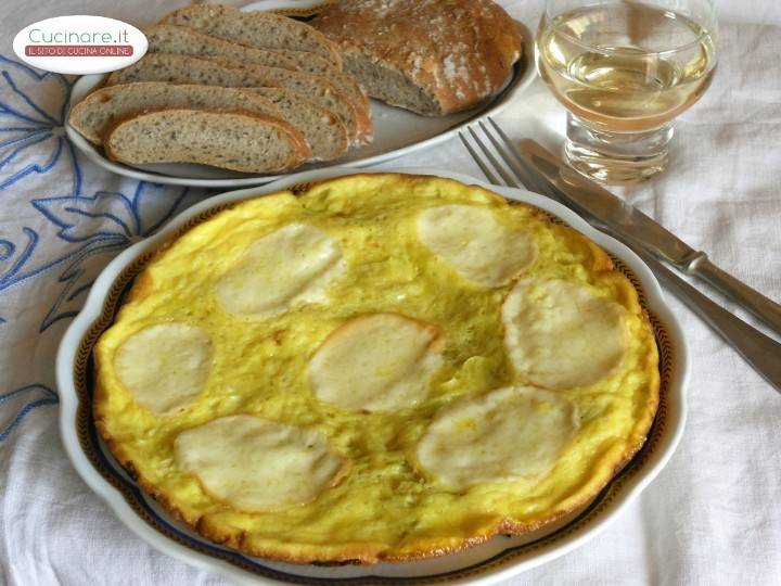 Frittata di Porri, Olive e Scamorza affumicata preparazione 15