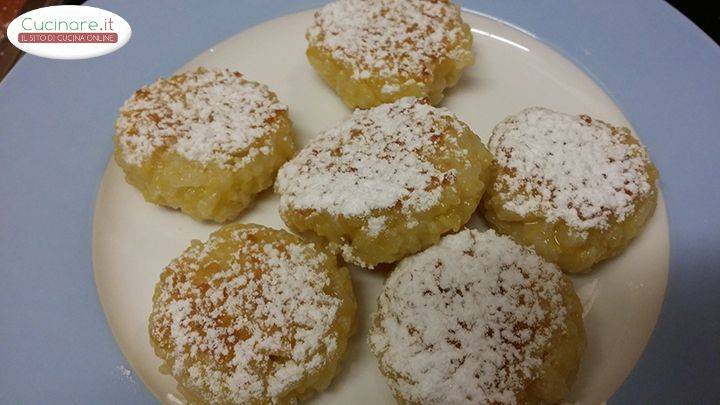 Frittelle di riso e mele: una ricetta dal sapore antico preparazione 5