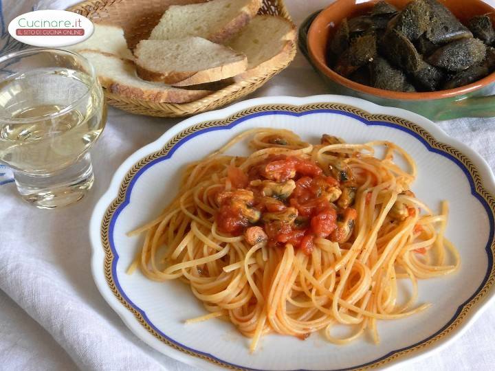 Linguine con le cozze pelose preparazione 12