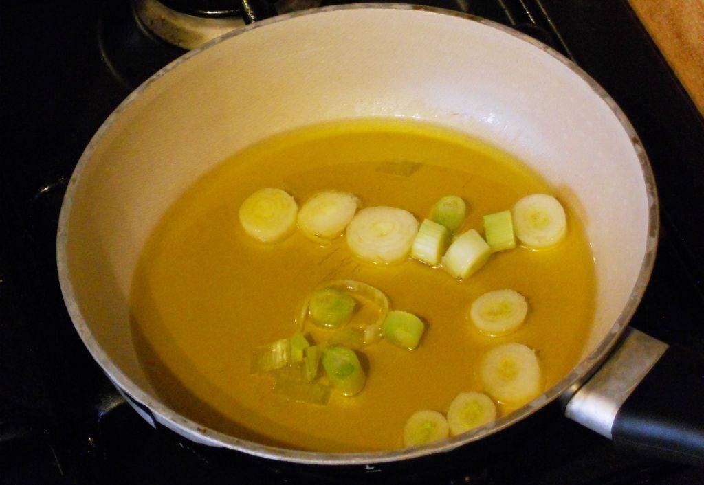 Maccheroni con Broccoli e Olive piccanti preparazione 4