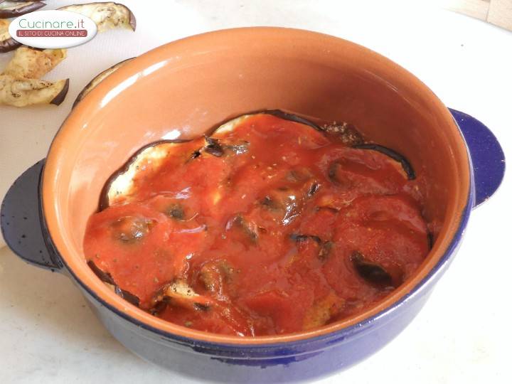 Melanzane al forno alla Mediterranea preparazione 7