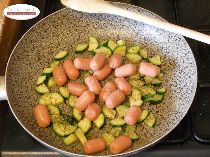 Mini Wurstel con Zucchine preparazione 3