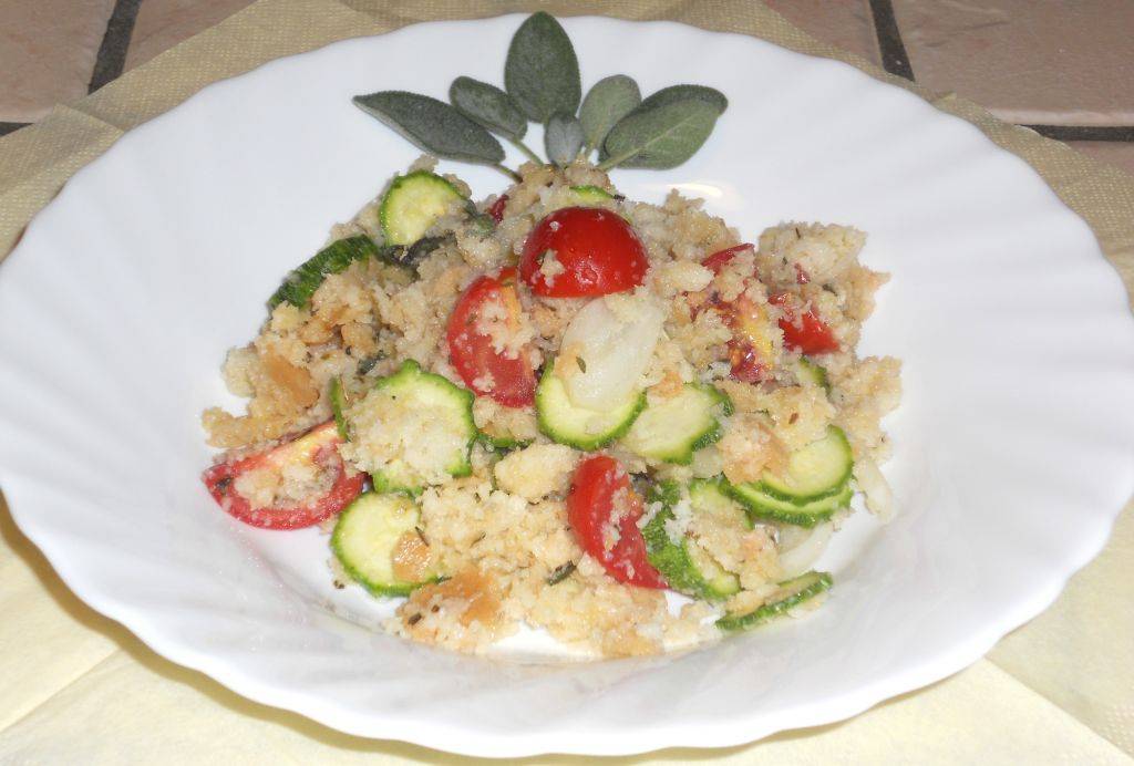 Panzanella tricolore con Salvia e Origano preparazione 8