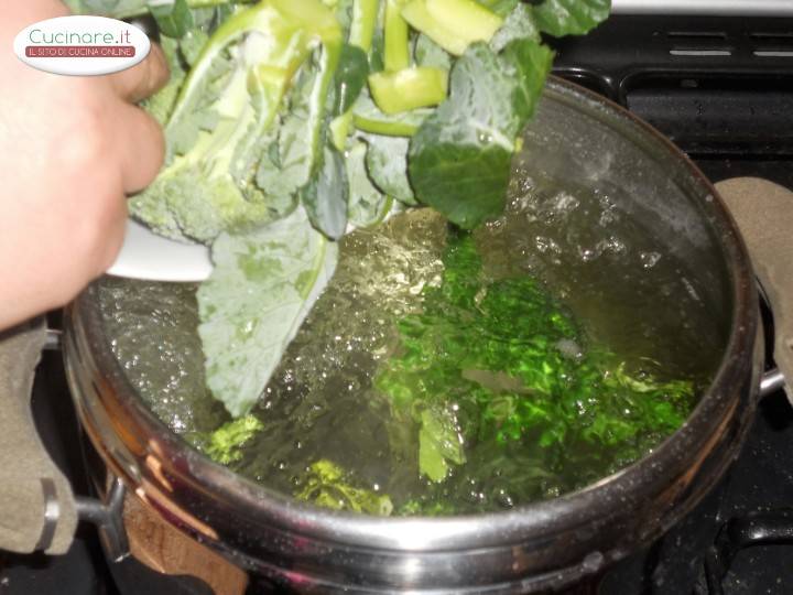 Pasta con Broccoli e Pomodori secchi preparazione 0
