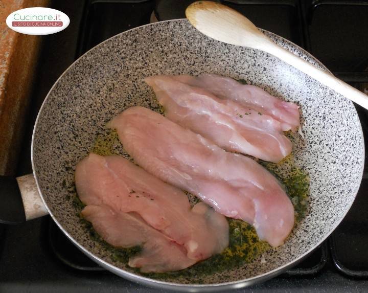 Petti di Pollo light con Zucchine preparazione 2