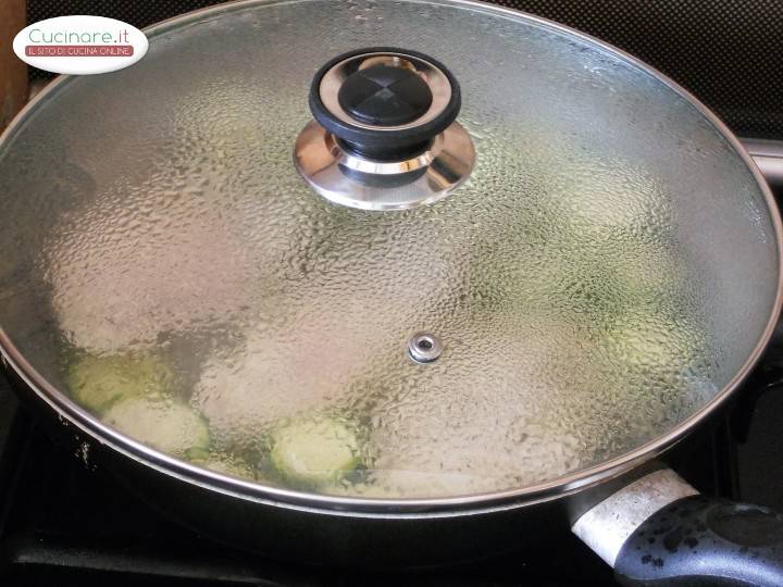 Petti di Pollo light con Zucchine preparazione 6