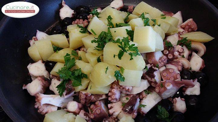 Polpo con patate preparazione 6