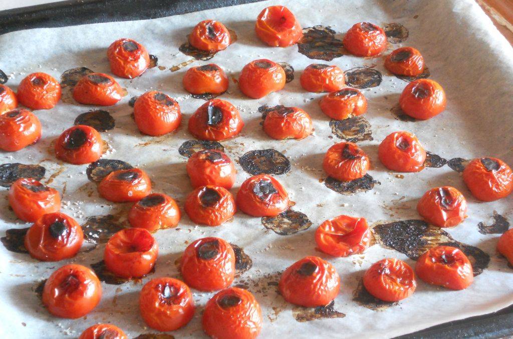 Pomodorini grigliati con salsa di Erbe aromatiche preparazione 7