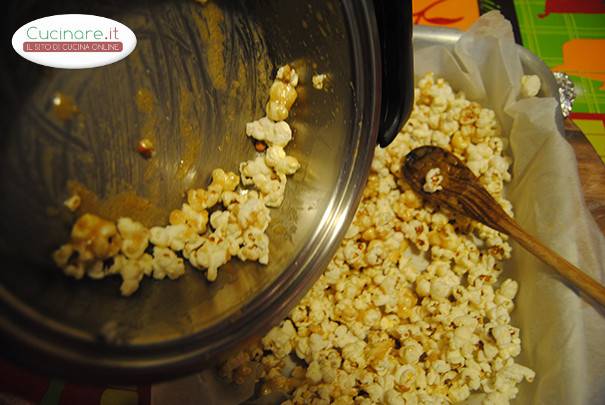 Popcorn Caramellati preparazione 4
