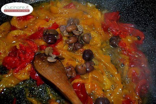 Ricetta Peperoni In Padella preparazione 6