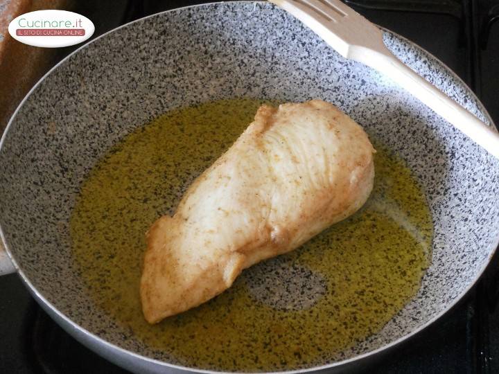 Tagliata di Pollo con Salsa al Marsala preparazione 3