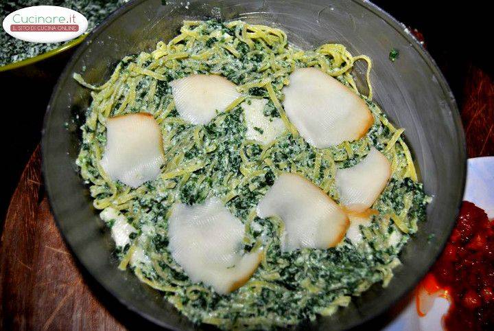 Tagliolini con ricotta e spinaci preparazione 4