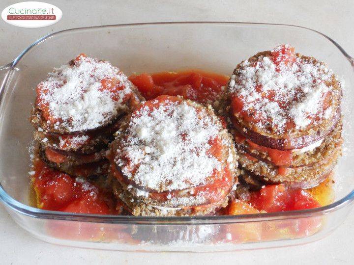 Torrette di Melanzane con Pane nero e Mozzarella preparazione 15