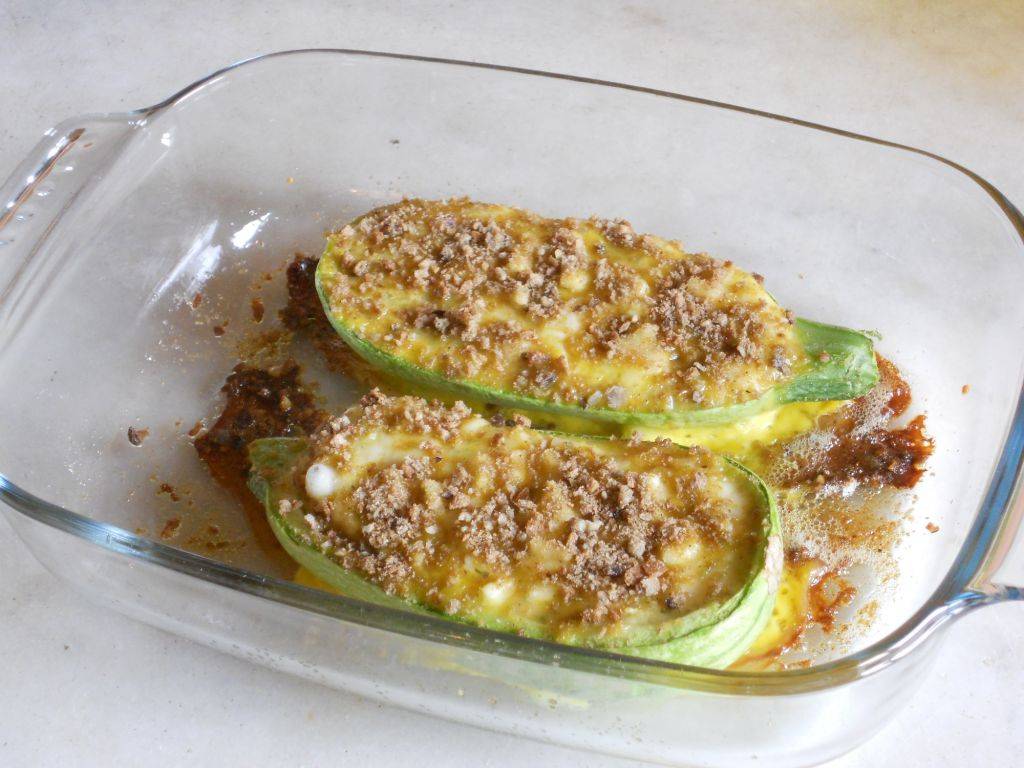 Zucchine ai tre Formaggi gratinate con Pane Nero ai Cereali preparazione 11